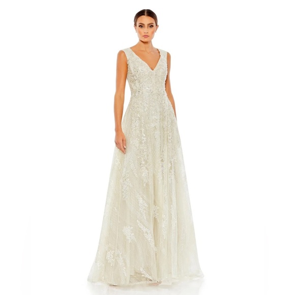 Mac Duggal 20312 NWT Embroidered Sleeveless A Line Gown in Pearl - Picture 1 of 10